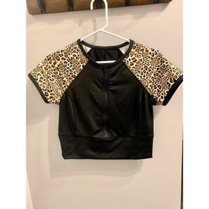 GUESS Sport Cropped Top w/ Half Zip Animal Print